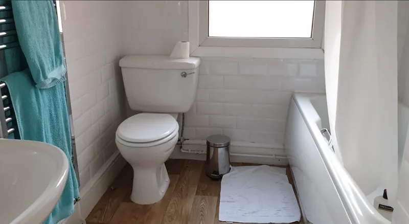 Desirable 2 Bed Terraced House // JUL 2026 - Image 6